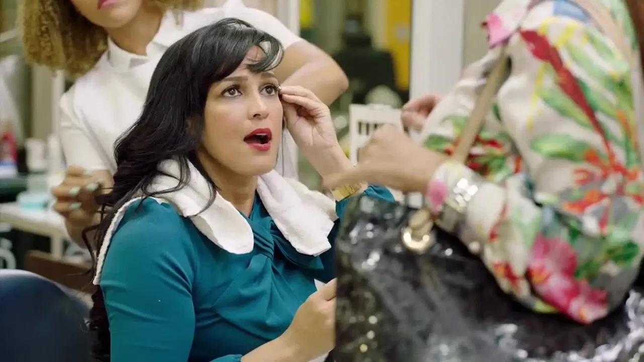 Me Gusta La Tuya backdrop