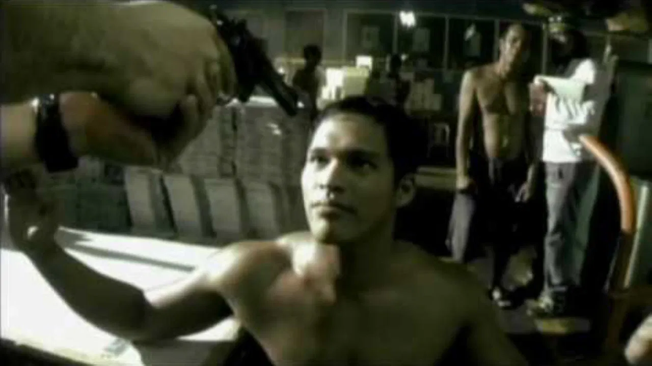 Mga Pusang Gala backdrop