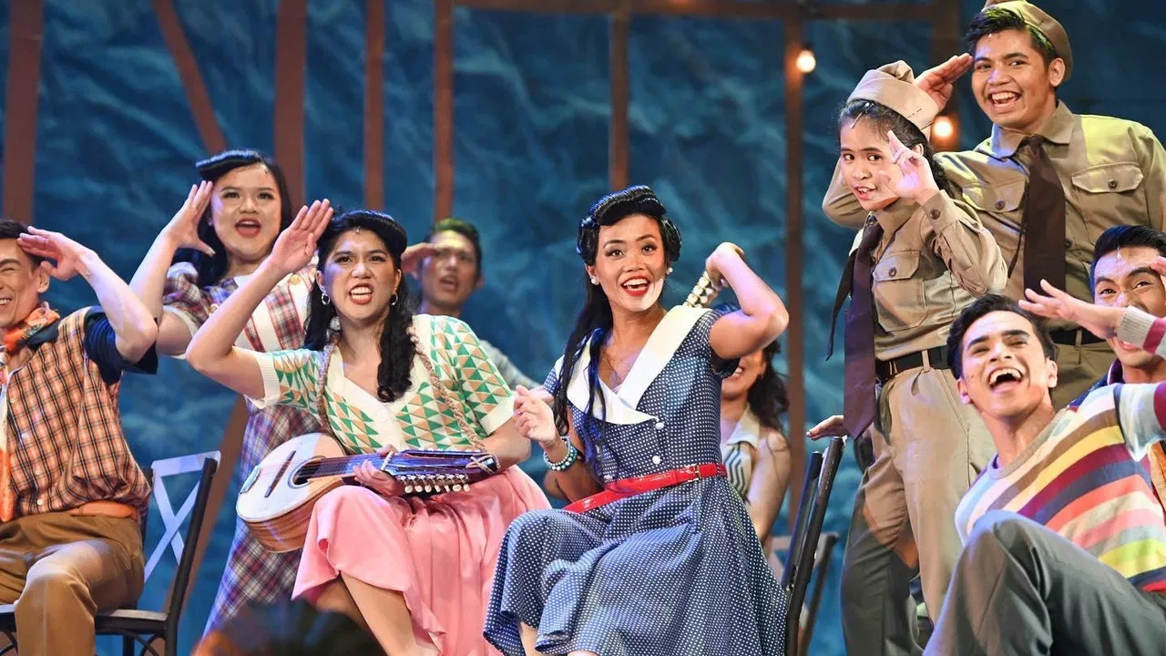 Mula sa Buwan backdrop