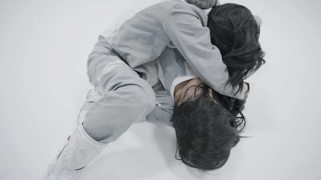 Delivery Dancer's Arc: 0° Receiver backdrop