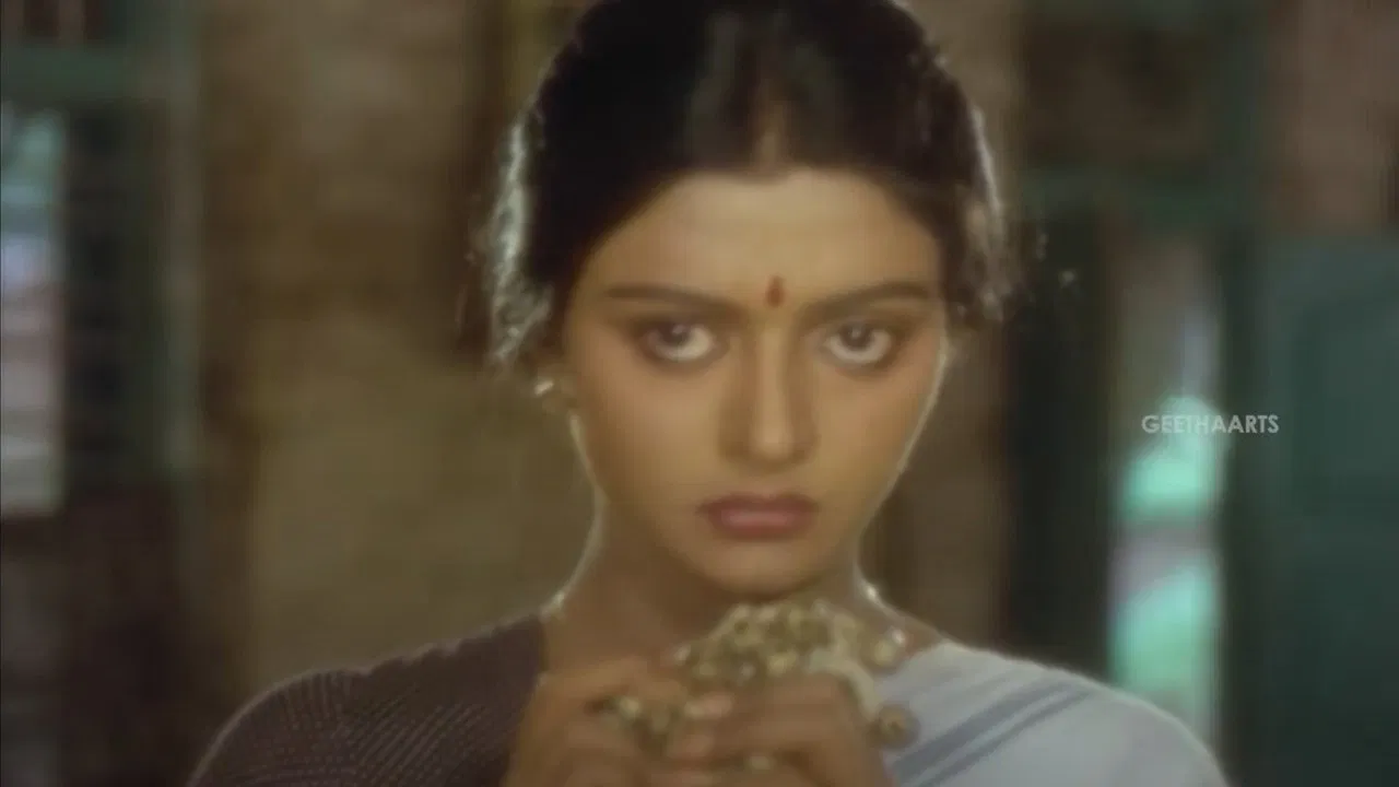 Swarnakamalam backdrop