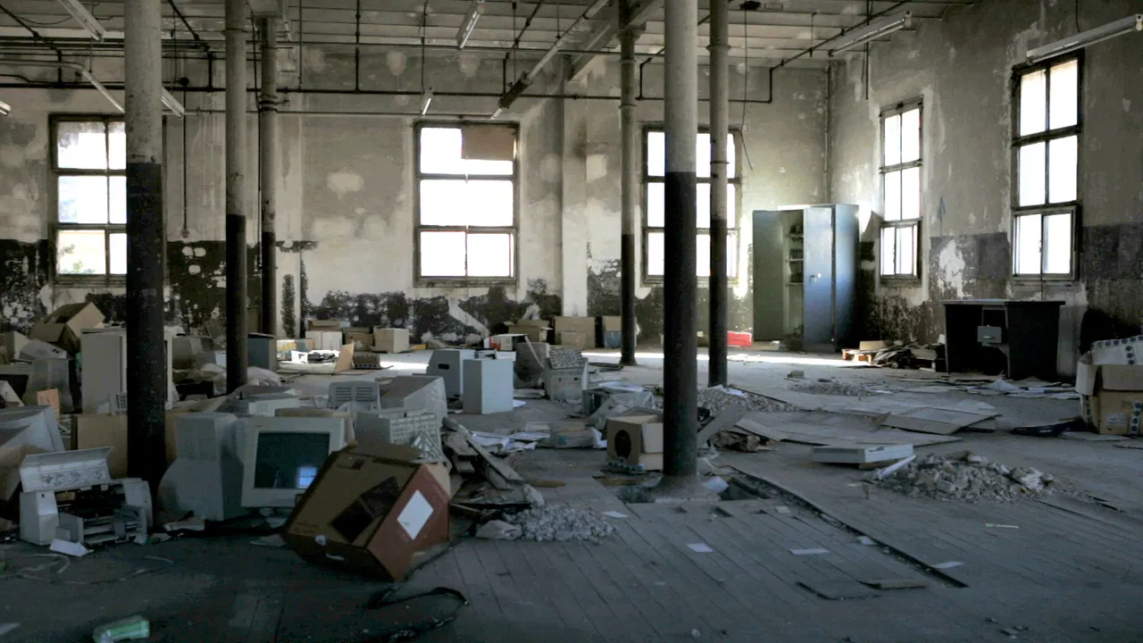 Buit, ple. La ciutat arítmica backdrop