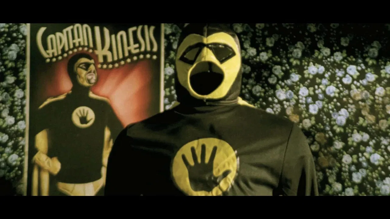 Capitán Kinesis backdrop