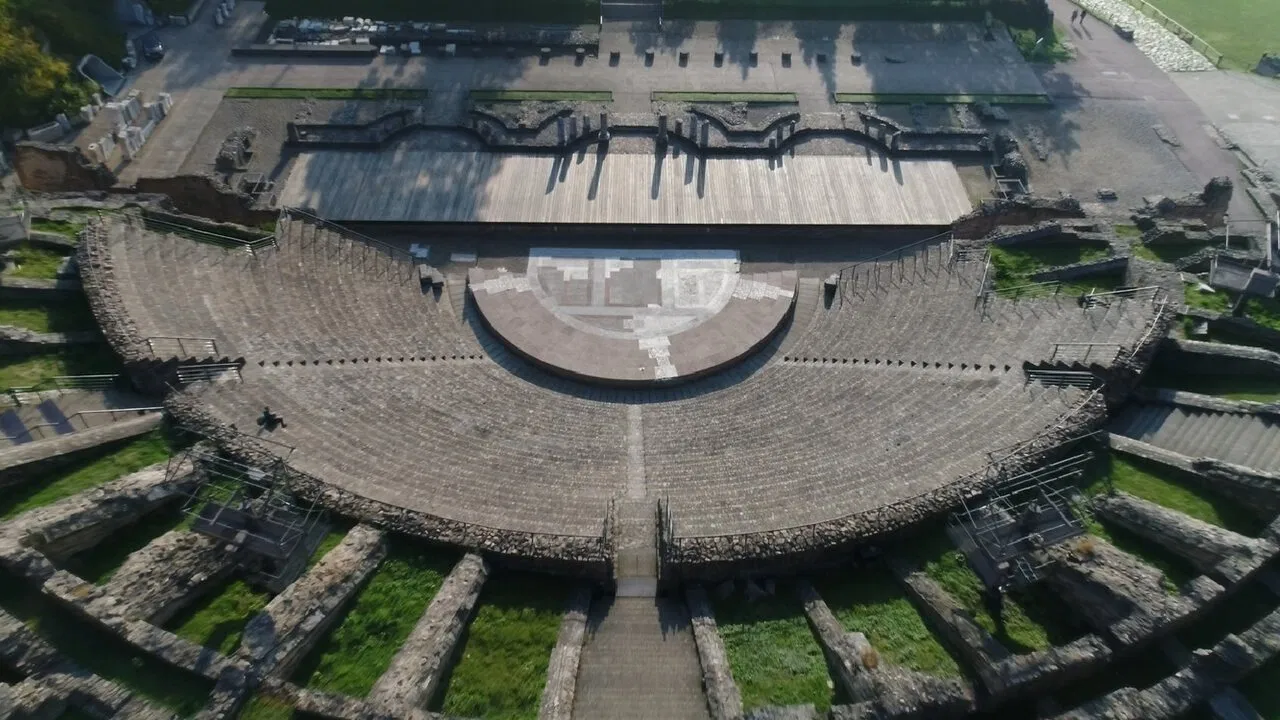 Lyon, au cœur de la cité antique backdrop