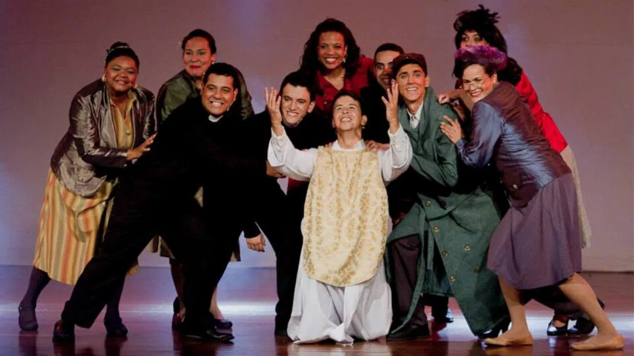 Lolek, A Vida de São João Paulo II no Teatro Lauro Gomes backdrop