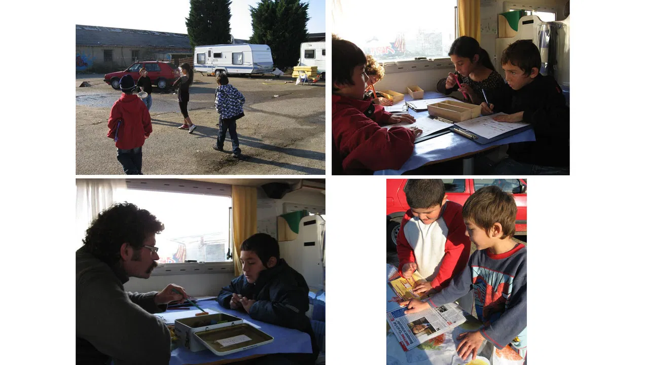 L'école du voyage backdrop