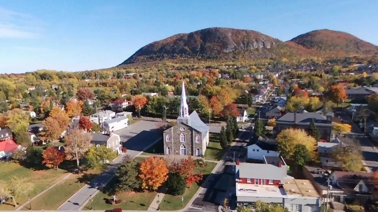The Mount St-Hilaire Enigma backdrop