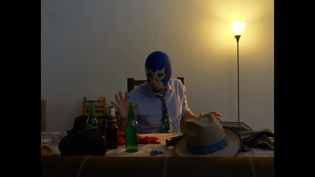 ¡Sigo Aquí! backdrop