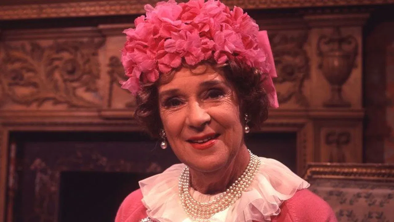 Mrs Thursday backdrop