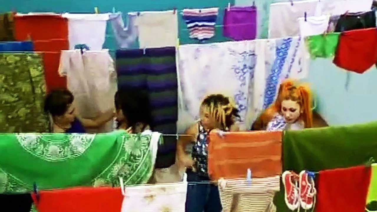 Vivir intentando backdrop