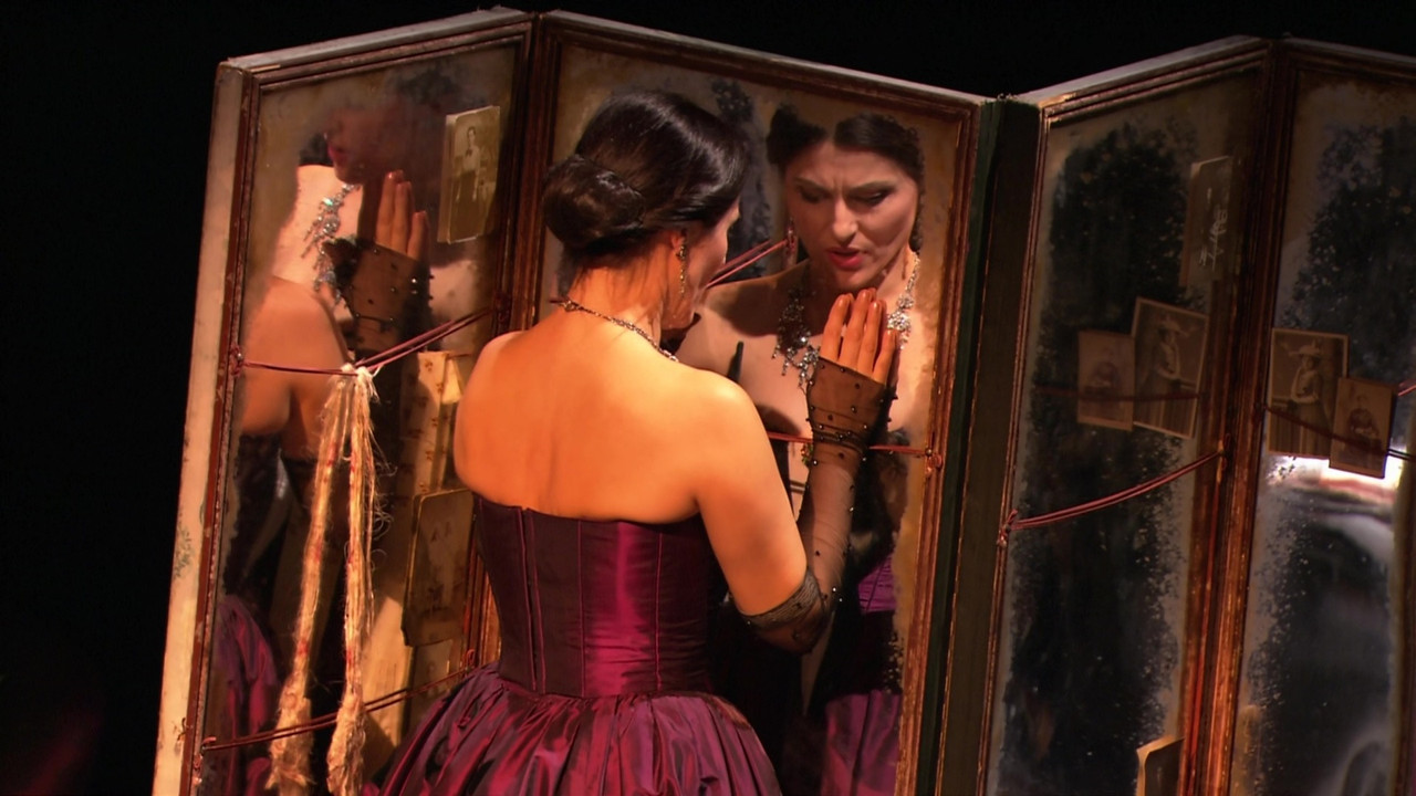 Verdi: La Traviata (Teatro Regio di Parma) backdrop