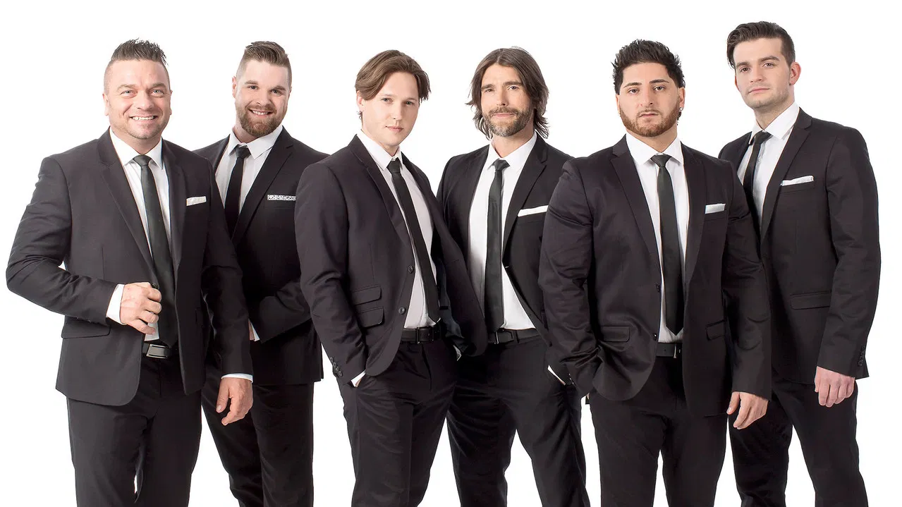 Homme cherche sérieux backdrop