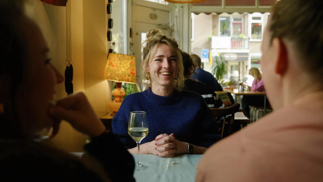 Anne (32) zoekt vrienden backdrop