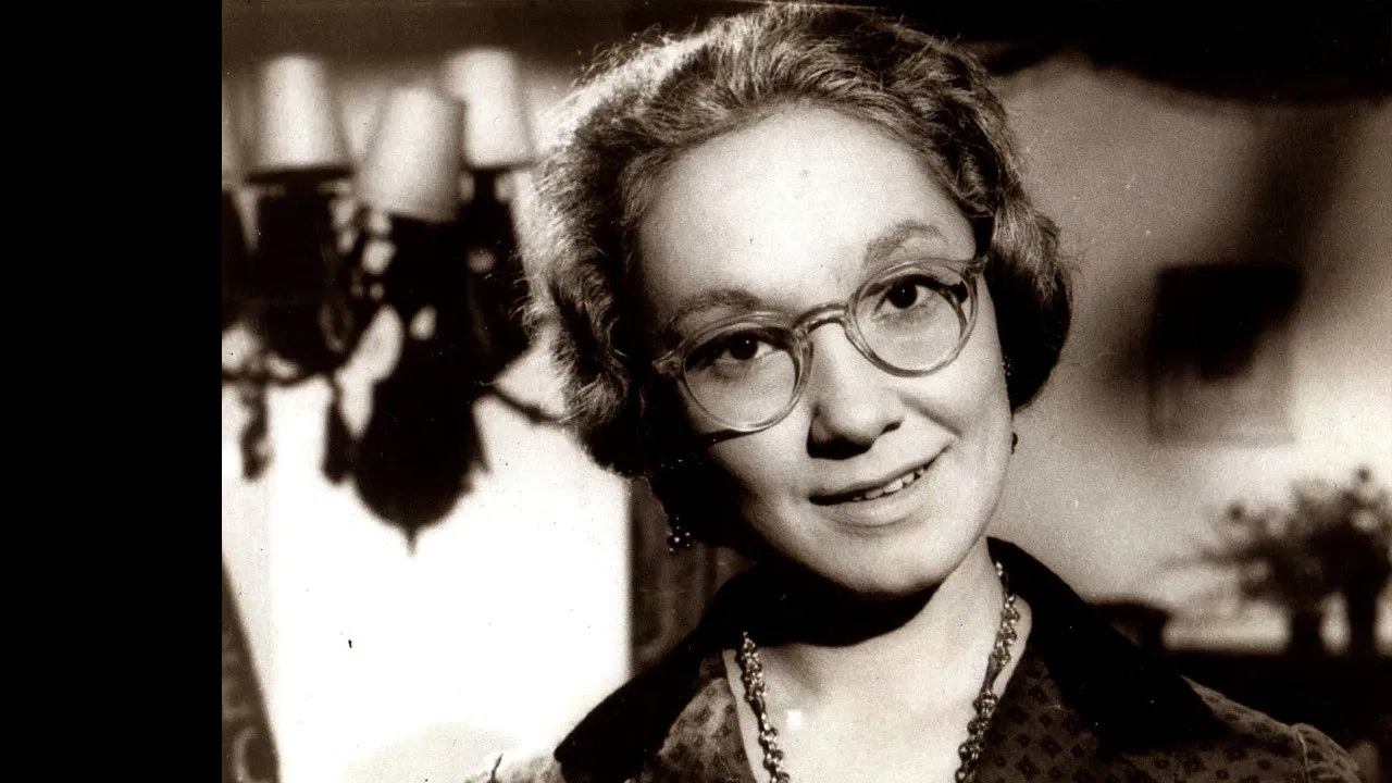 Forty Years of Dating backdrop