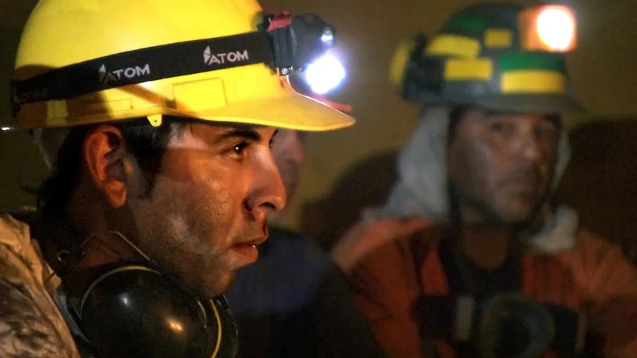 Chilean Miners: 17 Days Buried Alive backdrop