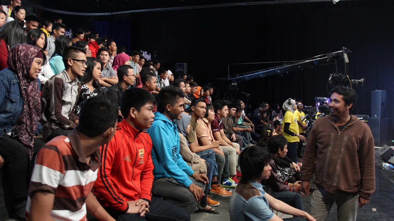 Story Behind the Audience backdrop