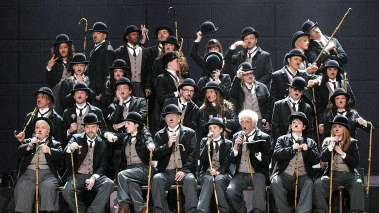 Vos 40 chansons préférées des Enfoirés backdrop