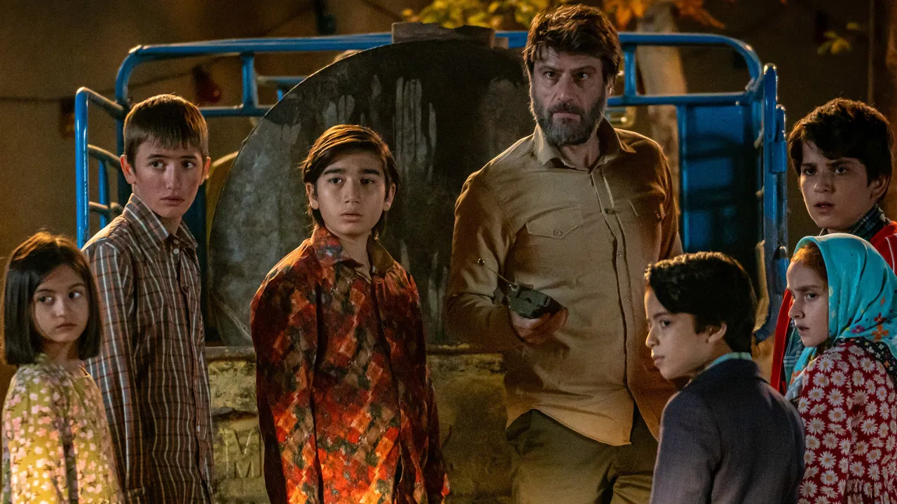 Kianoush's Garden backdrop