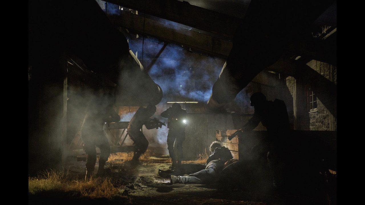 Allanamiento backdrop