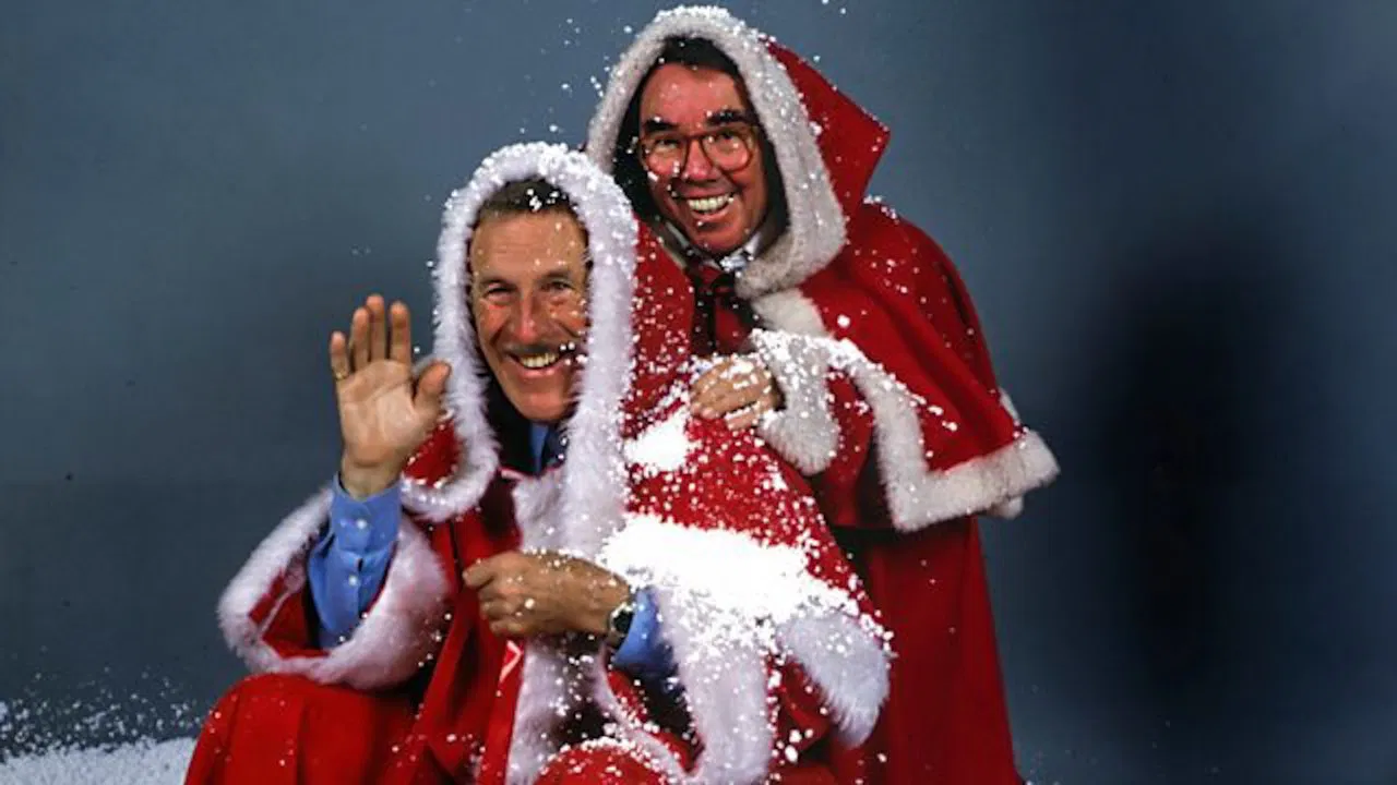 Bruce and Ronnie backdrop