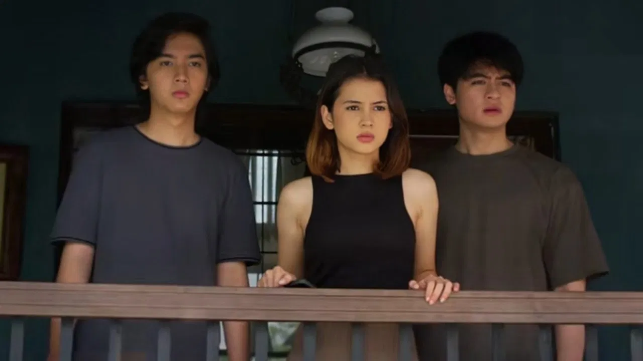 Take Me to Hell backdrop