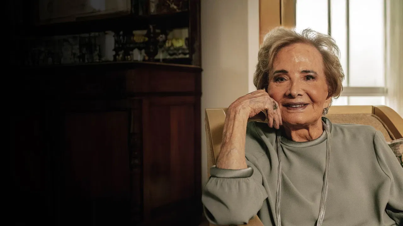 Tributo: Glória Menezes backdrop