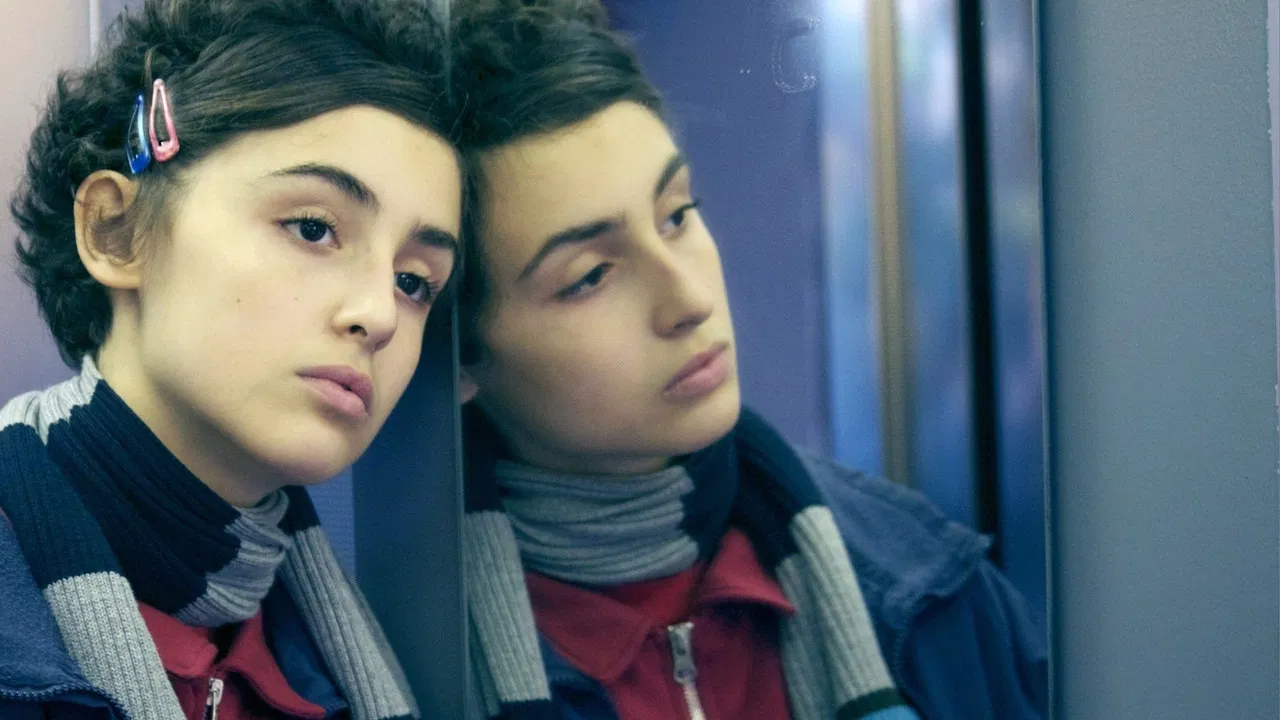 Pulce non c'è backdrop