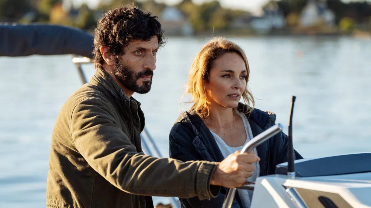 Menace sur Kermadec backdrop