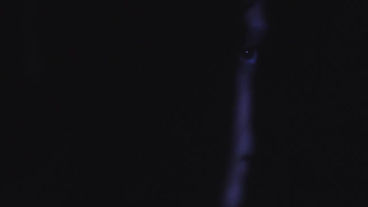 Témele a la Oscuridad: Luz backdrop