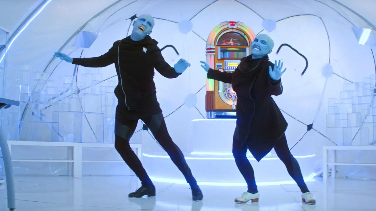 Alientologists backdrop