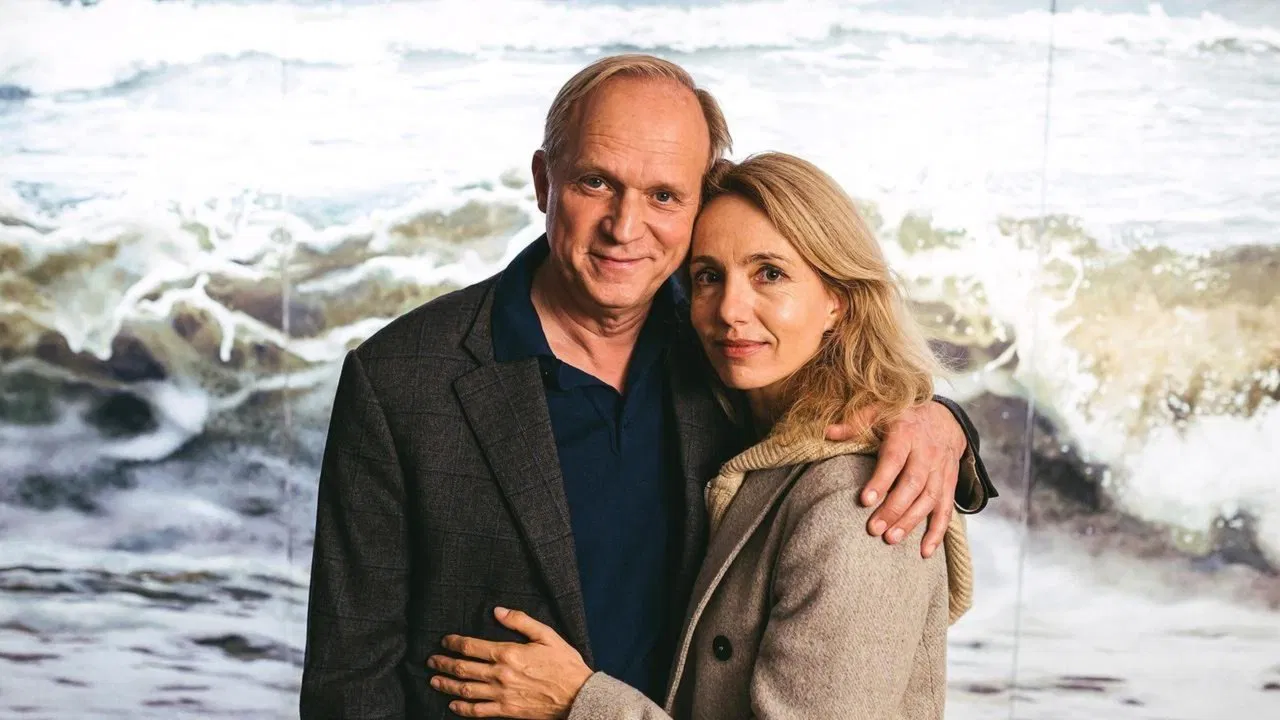 Meeresleuchten backdrop