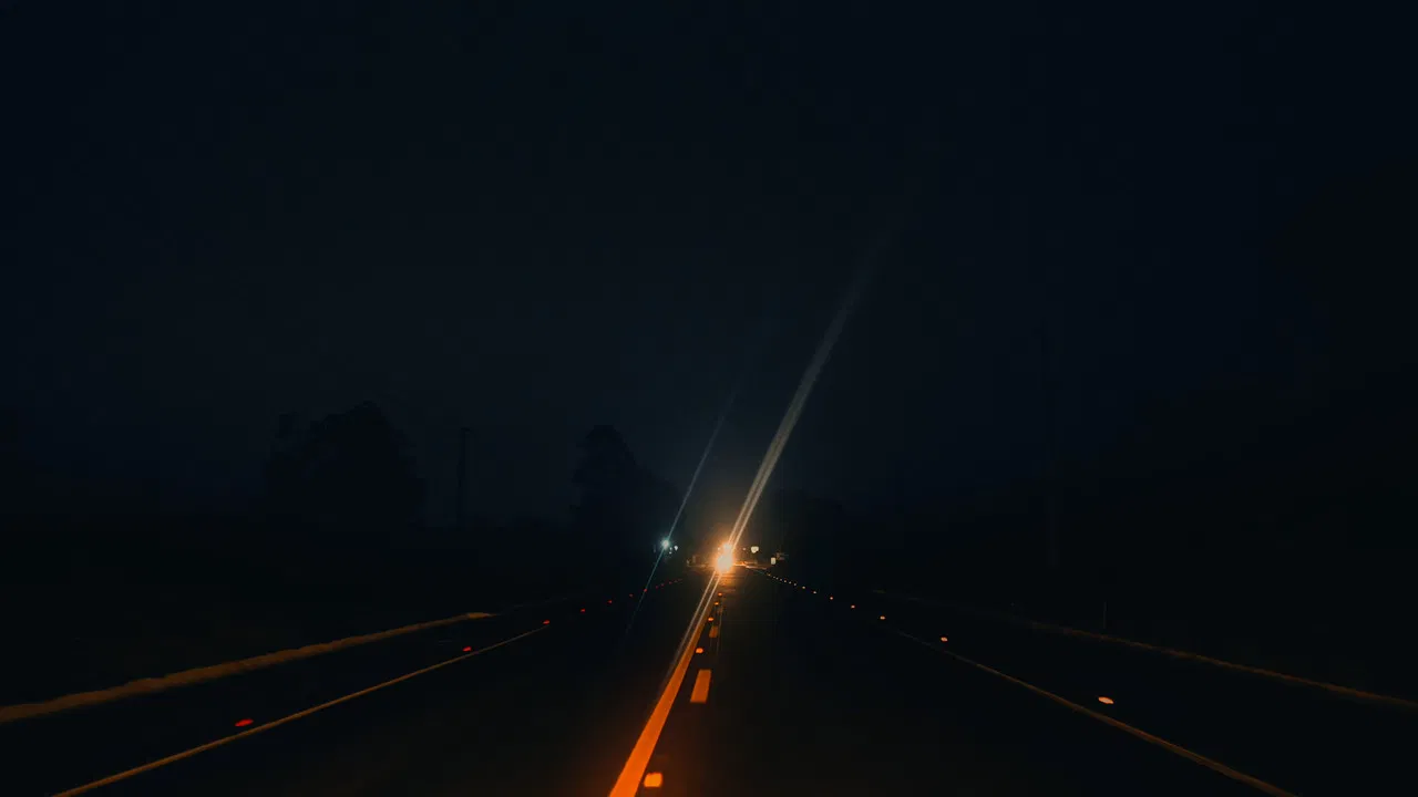 Águas noturnas backdrop