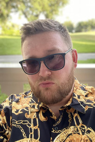 Chapter Master Valrak