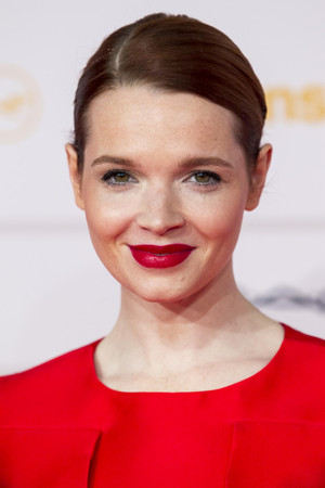 Hannah Herzsprung photo