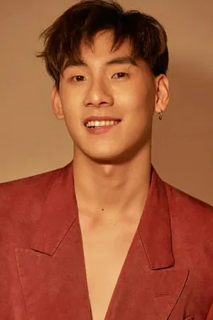 Thanakorn Kuljarassombat photo