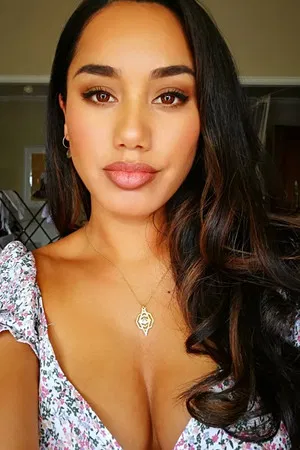 Shushila Takao photo