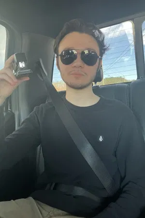 Bradley Peters photo