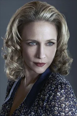 Vera Farmiga photo