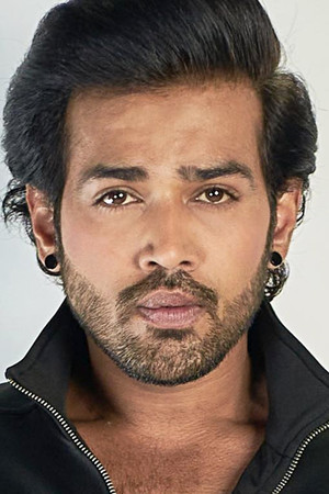 Karan Khanna photo