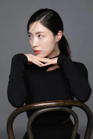 Ryu Hwa-young photo