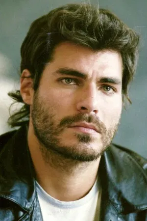 Thiago Lacerda photo