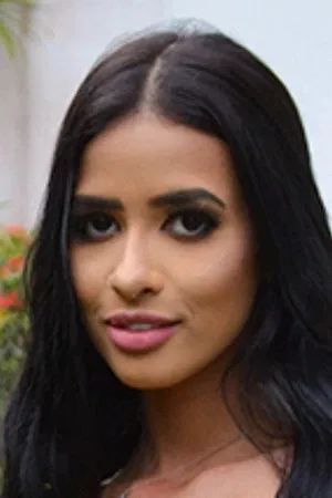 Kelly Oliveira photo