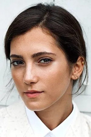 Sarah-Sofie Boussnina photo