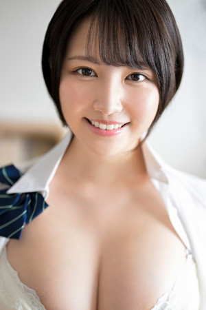 Azu Amatsuki photo