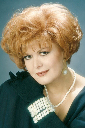 Neşe Karaböcek photo