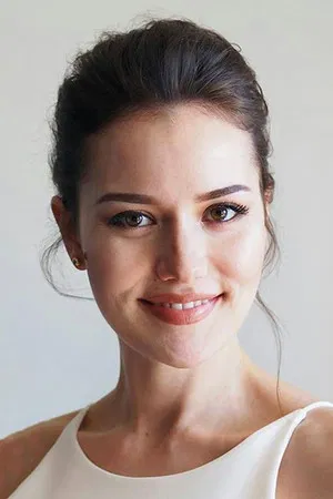 Fahriye Evcen photo