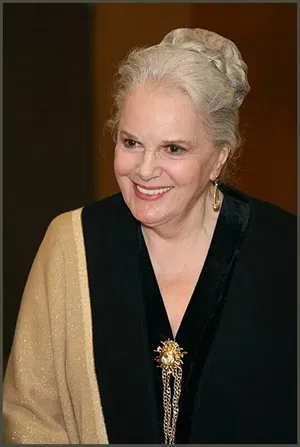 Elina Bystritskaya photo