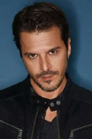 Mehmet Günsür photo