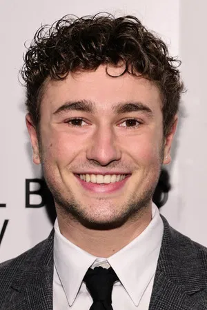 Gabriel LaBelle photo