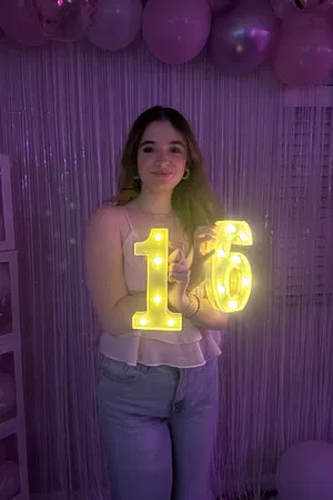 Carly Carafiol photo